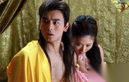 她是皇上的“乳母”最后变皇后 为何死于宦官凌辱历史图片
