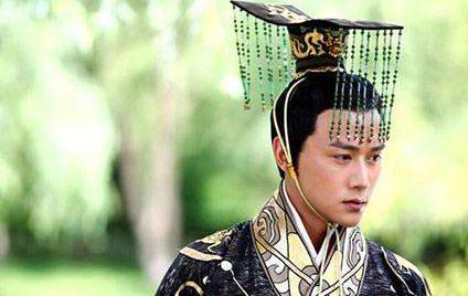 她是历史上年纪最小的皇后 6岁嫁人15岁就守寡历史图片