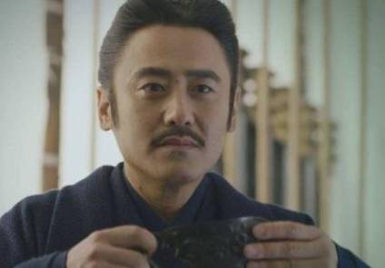 张春华历史图片
