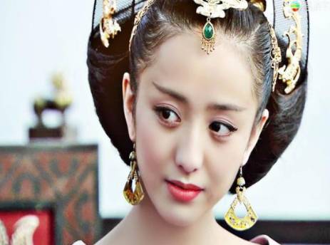 同样歌姬出身的她们都登上了后位历史图片
