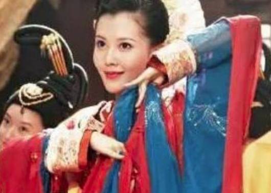 薄姬历史图片