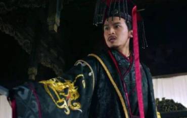 什么样的皇后最惨？此人被废后还被骗财骗色！历史图片