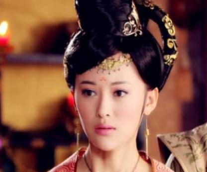李裹儿历史图片