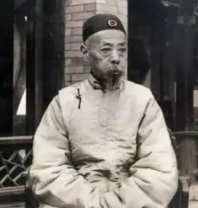 晚清第一贪官是谁？竟然敢公开售卖皇位历史图片