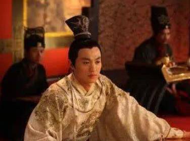 中国唯一的十朝元老是神闷热你？他为什么会被骂千年？历史图片