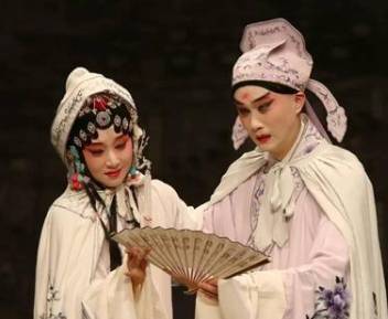 董鄂妃历史图片