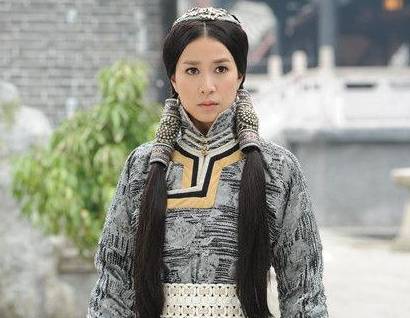 历史上最会设计服装的皇后历史图片