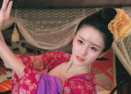 历史上有三位因舞蹈而出名的皇妃历史图片