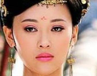 李裹儿历史图片
