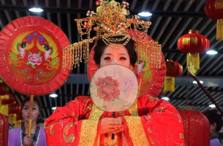 婚姻习俗历史图片