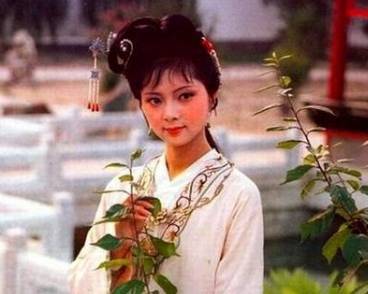 宝钗历史图片