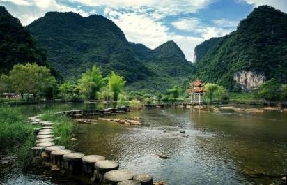 春季水流历史图片