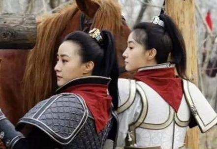 黑白夫人历史图片