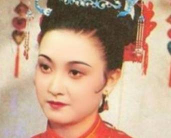 贾迎春历史图片