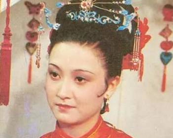 贾迎春历史图片