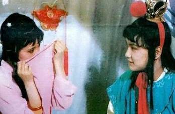 宝黛历史图片