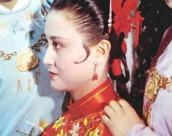 贾迎春历史图片