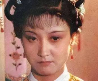 贾迎春历史图片