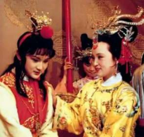 贾迎春历史图片