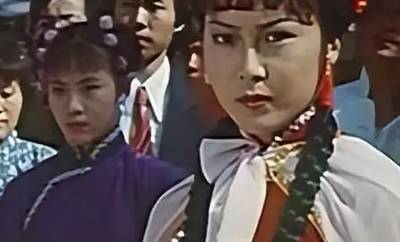 儿女英雄传历史图片