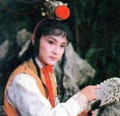 宝钗历史图片