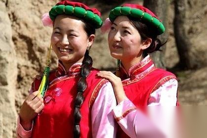 东乡族服饰历史图片