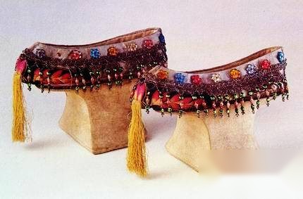 裹小脚的历史 古代男性为何十分喜爱三寸金莲历史图片