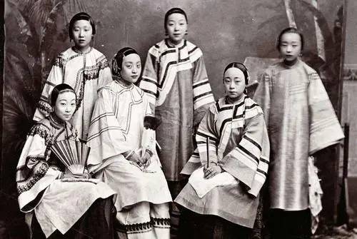 妻子历史图片