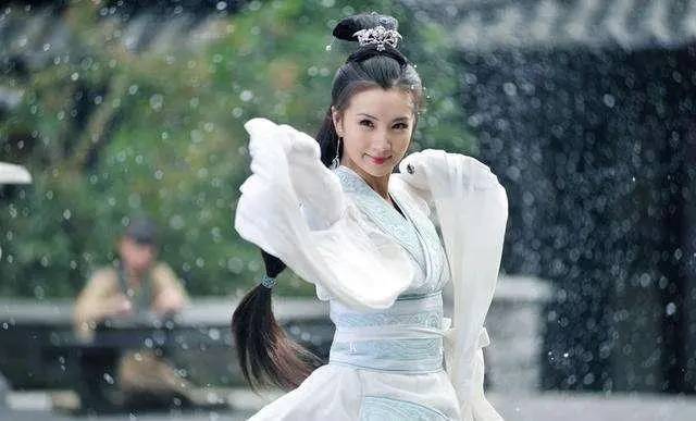 吕布历史图片
