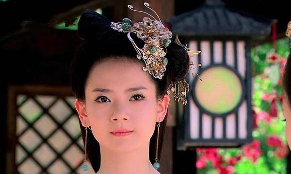 董偃历史图片