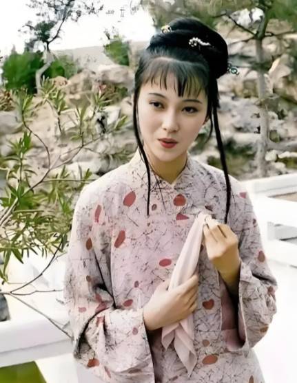 邢岫烟历史图片