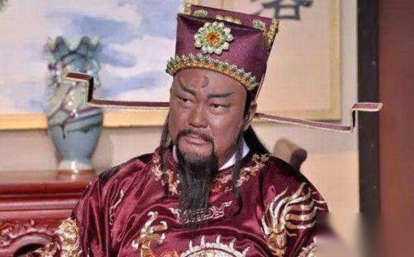 留胡子历史图片