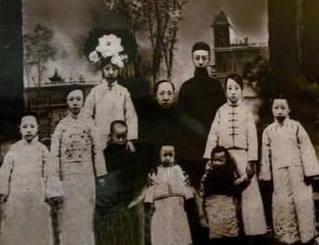 溥仪被逐历史图片