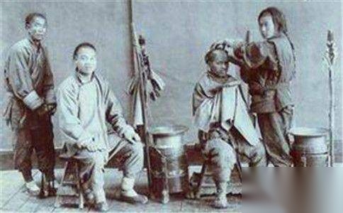 剃发易服历史图片