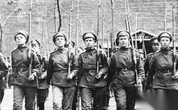 二月革命历史图片