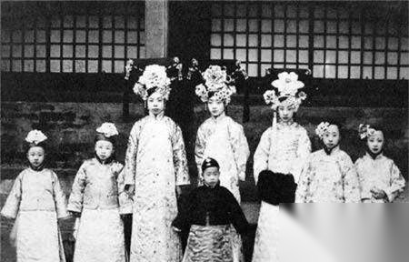 溥仪历史图片