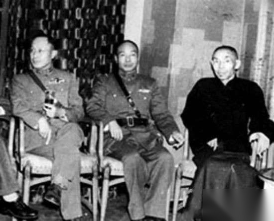 不堪一击历史图片