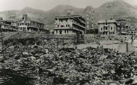 长崎原子弹事件历史图片