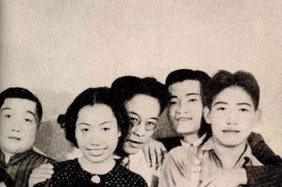 梁白波历史图片