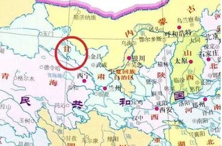 唐三彩历史图片