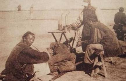 抽烟历史图片