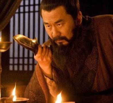 贾诩历史图片