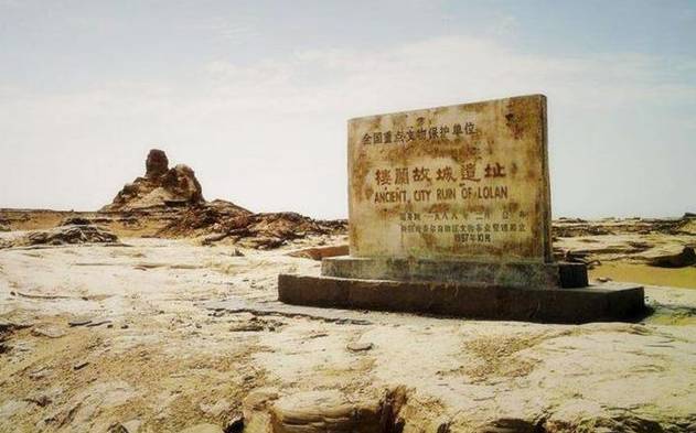 楼兰古国历史图片