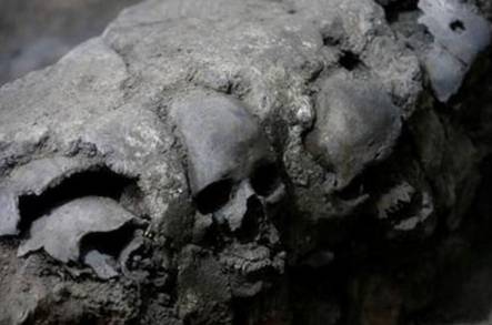 古代是如何对待战争后遗留的尸体的？他们是怎么处理的？历史图片