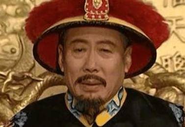 披甲人历史图片