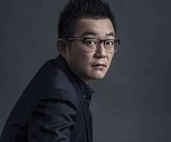 《脱身》历史图片
