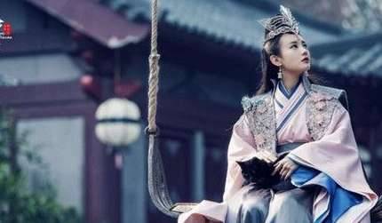 《媚者无疆》历史图片