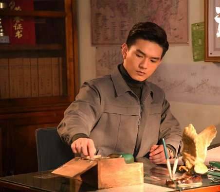 《天坑鹰猎》历史图片