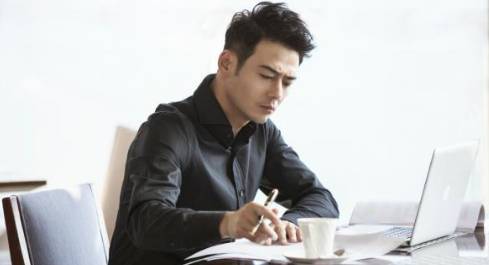 《我们都要好好的》历史图片