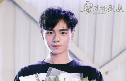 《亲爱的热爱的》历史图片